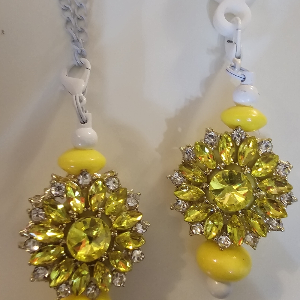 Yellow Crystal Sunburst Tumbler Straw And Handle Charms - Picture 3 of 8
